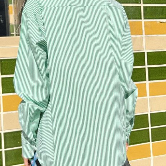 Annie Button Up in Kelly Stripe VENDOR LISA SAYS GAH - Oversized - Picture 2 of 2